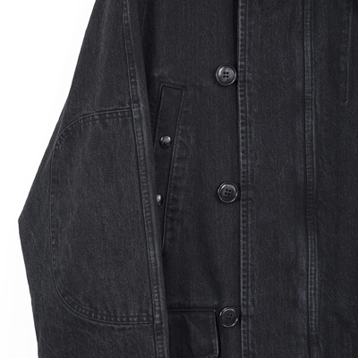 ESSAY [ CINEMA DENIM COAT (C-1) ] BLACK DENIM