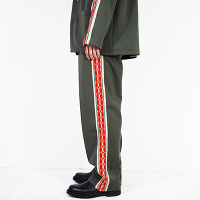 Sasquatchfabrix. [ LACE TAPE TRACK PANTS ] KHAKI