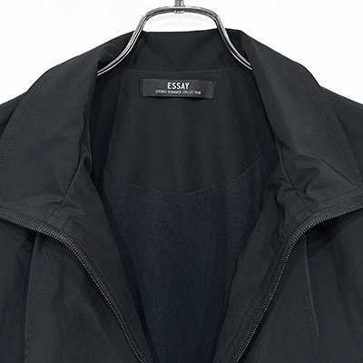 ESSAY [ TRACK JACKET (J-2) ] BLACK