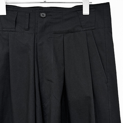 ESSAY [ WIDE OVER SLACKS (P-4) ] BLACK