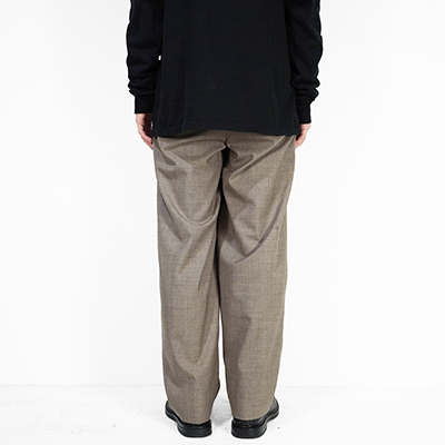 URU [ 2 TUCK PANTS ] MOCHA