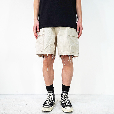 SUGARHILL [ RAW-EDGE CANVAS CARGO SHORTS ] IVORY WHITE