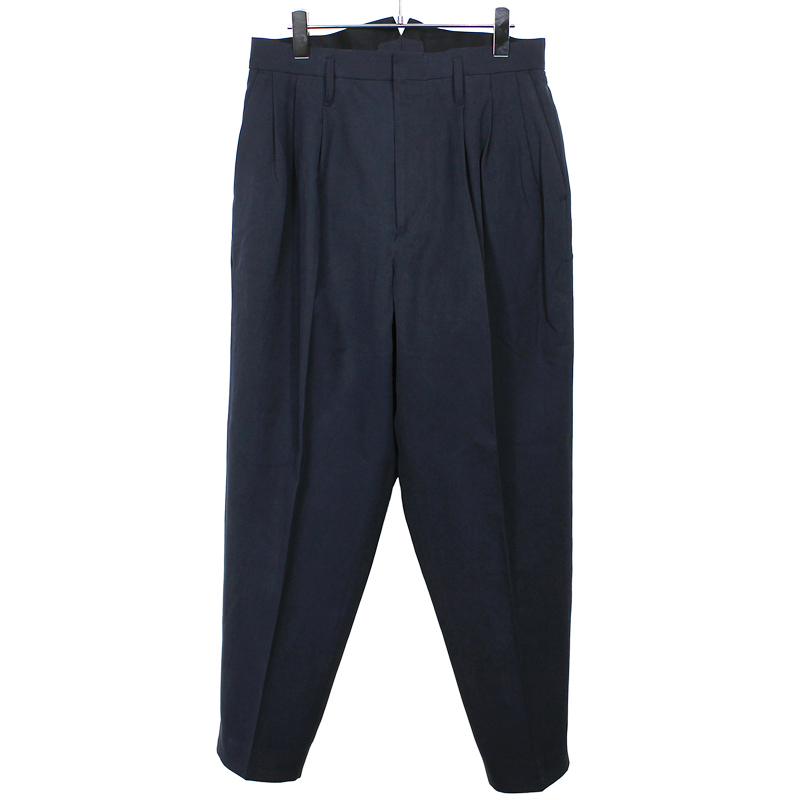 ESSAY [ 3 TUCKED SLACKS (P-1) ] NAVY | ロイド・エフダブリュー 