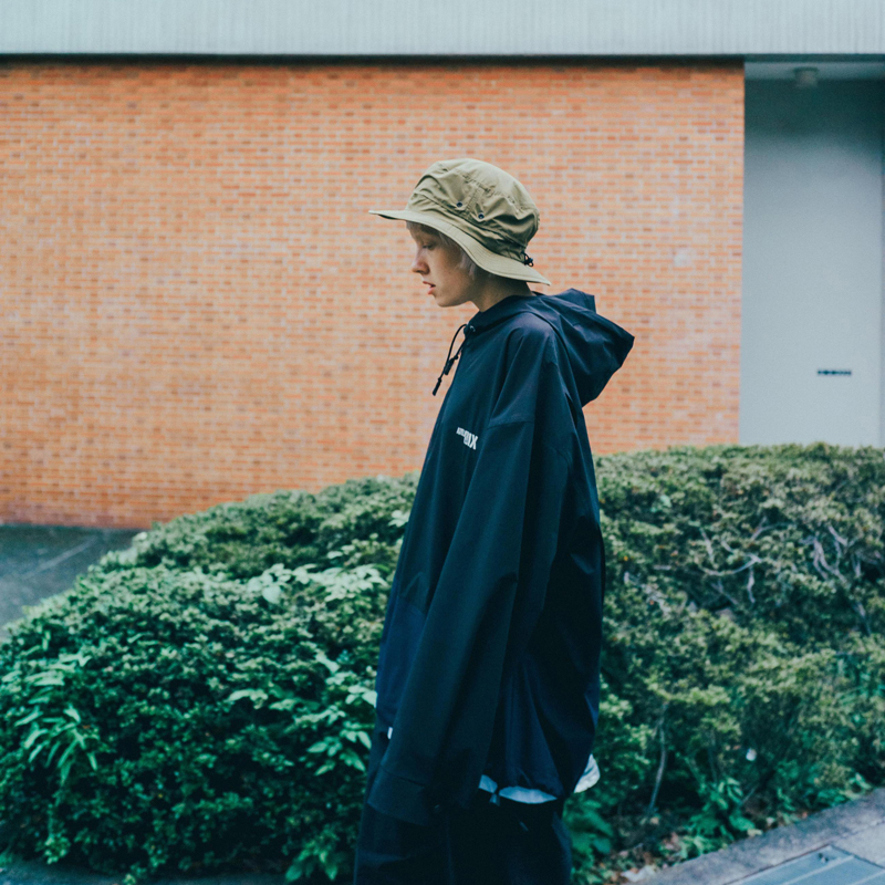 ESSAY [ MOUNTAIN PARKA (J-3) ] BLACK×NAVY | ロイド・エフダブリュー