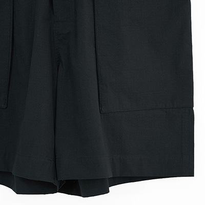 ESSAY [ ACID SHORTS (P-1) ] BLACK