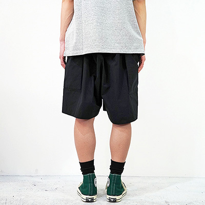 ESSAY [ ACID SHORTS (P-1) ] BLACK