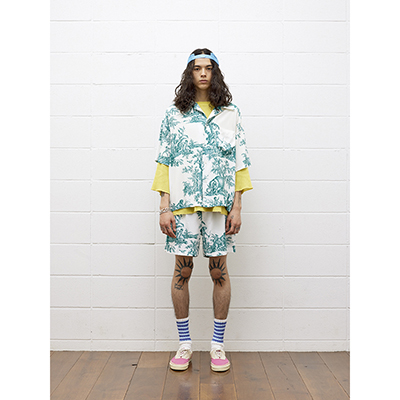 UNUSED [ US2418 (4 continents print short sleeve shirt) ]