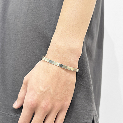 ERA. [ S&C FLAT BANGLE ]