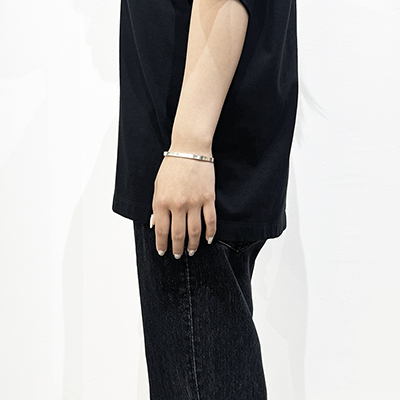 ERA. [ S&C FLAT BANGLE ]