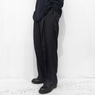 URU [ CUPRA 1 TUCK PANTS ] BROWN