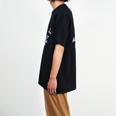 Sasquatchfabrix. [ “みんな平等”  STRIKE  T-SHIRT ] BLACK