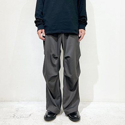 MATSUFUJI [ Wool Cargo Pocket Wide Trousers ] CHARCOAL