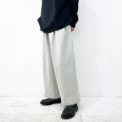 ESSAY [ GOTHIC DENIM (P-2) ] BLEACH BLACK