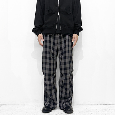 MATSUFUJI [ Herringbone Weave Check Wide Cargo Trousers ] BLACK