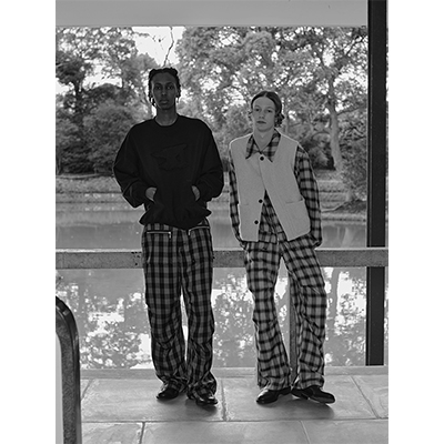 MATSUFUJI [ Herringbone Weave Check Wide Cargo Trousers ] BLACK