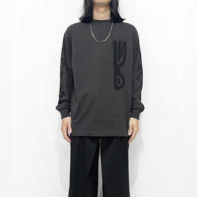 Sasquatchfabrix. [ “EASTEND DRAGON” L/S T-SHIRT ] CHARCOAL