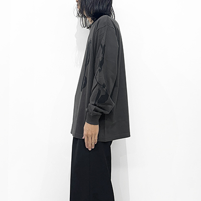 Sasquatchfabrix. [ “EASTEND DRAGON” L/S T-SHIRT ] CHARCOAL