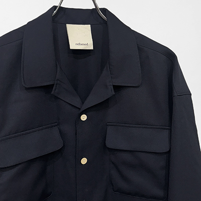 refomed [ WRIST PATCH OPEN COLLAR SHIRT ] NAVY