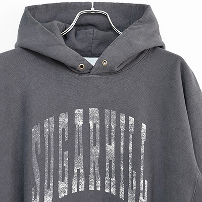 SUGARHILL [ COLLEGE PRINT HOODIE ] AGED BLACK