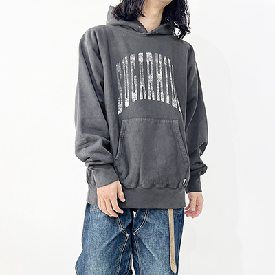 SUGARHILL [ COLLEGE PRINT HOODIE ] AGED BLACK