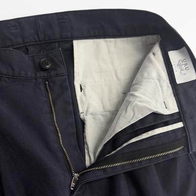 URU [ COTTON BACKSATIN 2 TUCK PANTS ] NAVY
