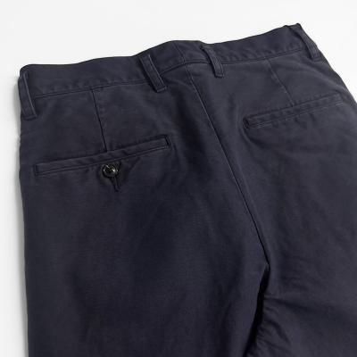 URU [ COTTON BACKSATIN 2 TUCK PANTS ] NAVY