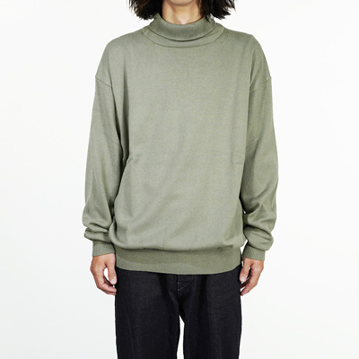 crepuscule [ Turtle Neck L/S ] L.GREEN