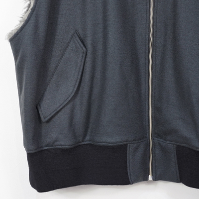 URU [ ZIP UP VEST ] CHARCOAL