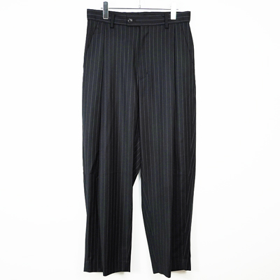 URU [ 1 TUCK PANTS ] BLACK