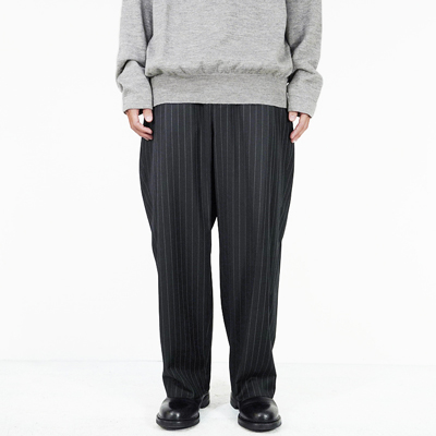 URU [ 1 TUCK PANTS ] BLACK