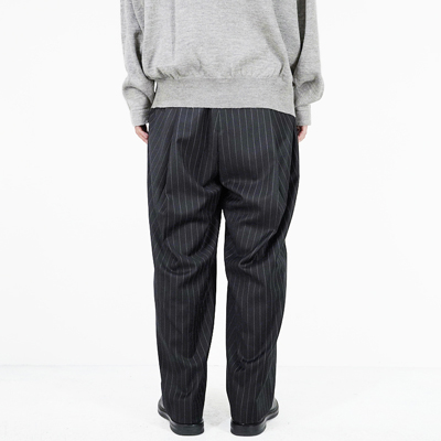 URU [ 1 TUCK PANTS ] BLACK