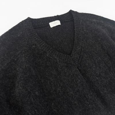 URU [ V NECK KNIT ] CHARCOAL