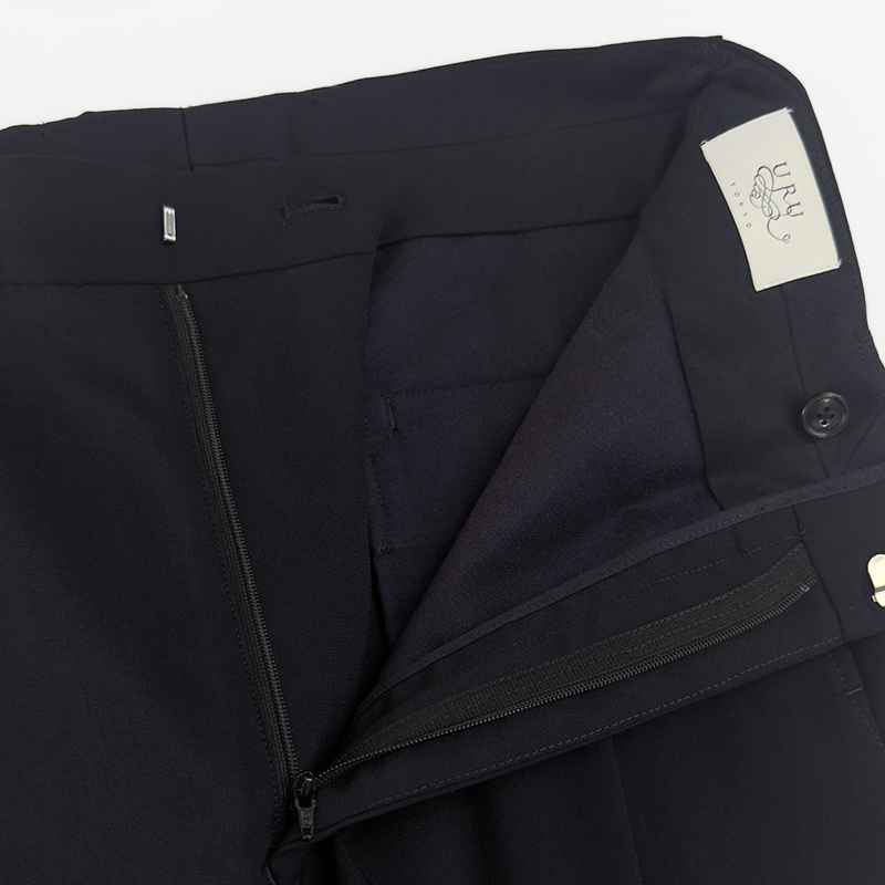 URU [ WOOL TROPICAL 1 TUCK PANTS ] D.NAVY | ロイド・エフ