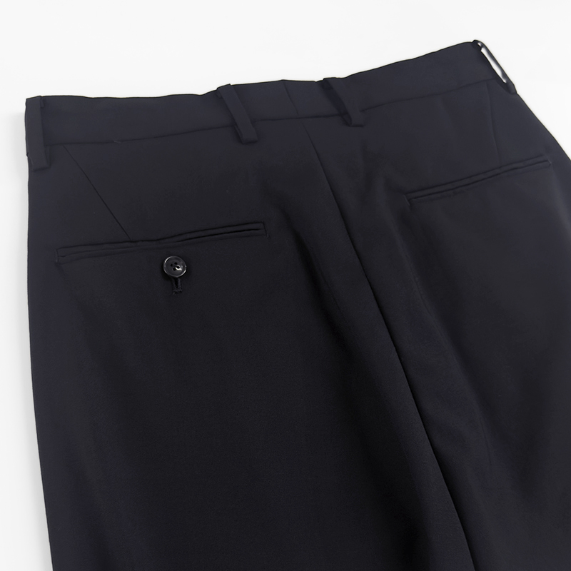【URU/ウル】WOOL TROPICAL 1 TUCK PANTS URU [ WOOL TROPICAL 1 TUCK PANTS ] D.NAVY | ロイド・エフ
