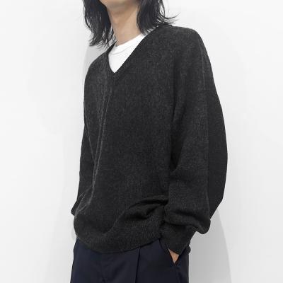 URU [ V NECK KNIT ] CHARCOAL