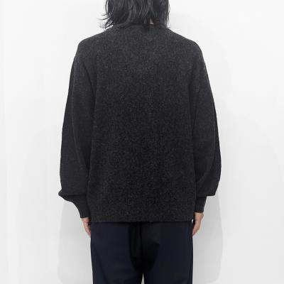 URU [ V NECK KNIT ] CHARCOAL