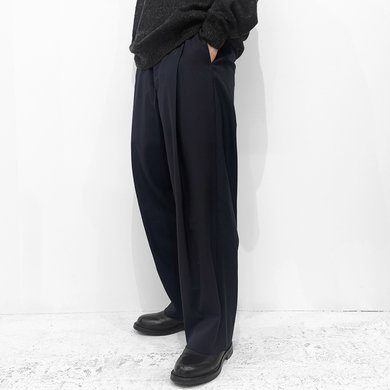 【URU/ウル】WOOL TROPICAL 1 TUCK PANTS URU [ WOOL TROPICAL 1 TUCK PANTS ] D.NAVY | ロイド・エフ