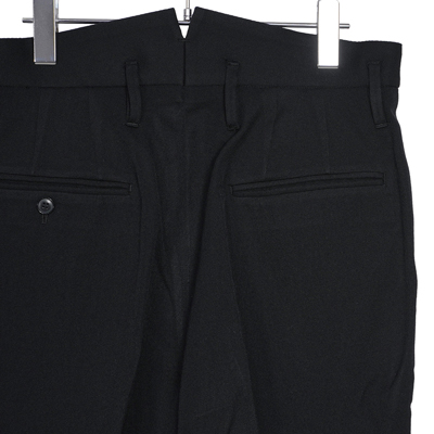 ESSAY [ 3 TUCKED SLACKS (P-1) ] BLACK