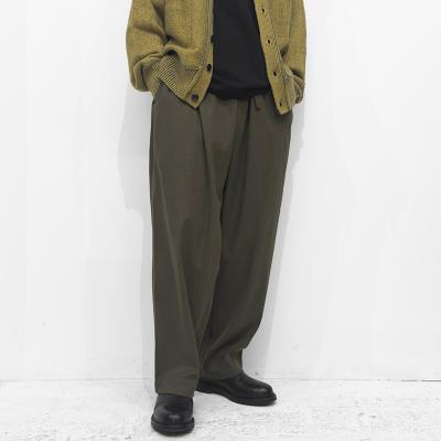 ESSAY [ GATHER EASY SLACKS (P-1) ] MOS GREEN
