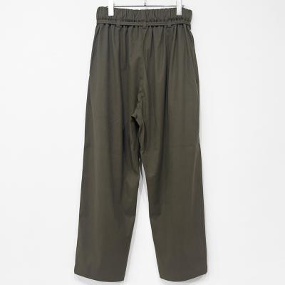 ESSAY [ GATHER EASY SLACKS (P-1) ] MOS GREEN
