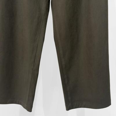ESSAY [ GATHER EASY SLACKS (P-1) ] MOS GREEN
