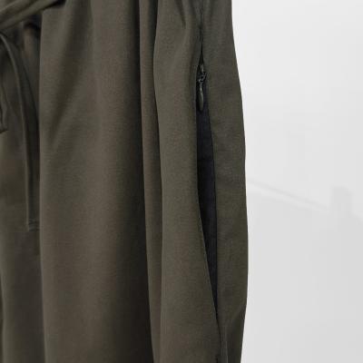 ESSAY [ GATHER EASY SLACKS (P-1) ] MOS GREEN