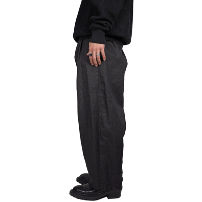 YANTOR [ Sumi-Coating Indigo Denim 2tuck Wide Pants ] SUMI-BLACK