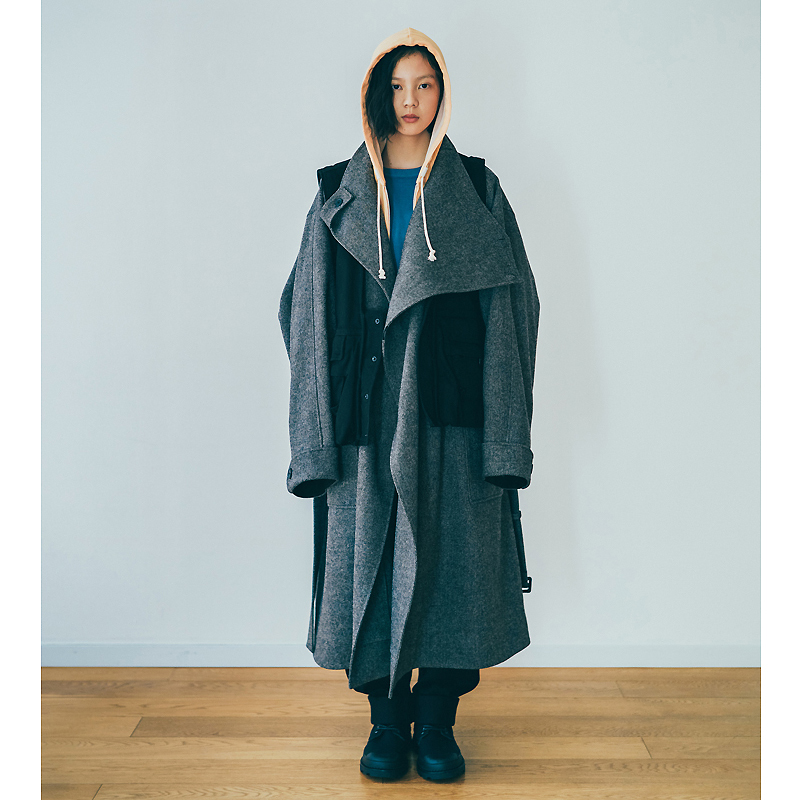 ESSAY [ GURKHA COAT (C-1) ] BEIGE×BLACK | ロイド・エフダブリュー 