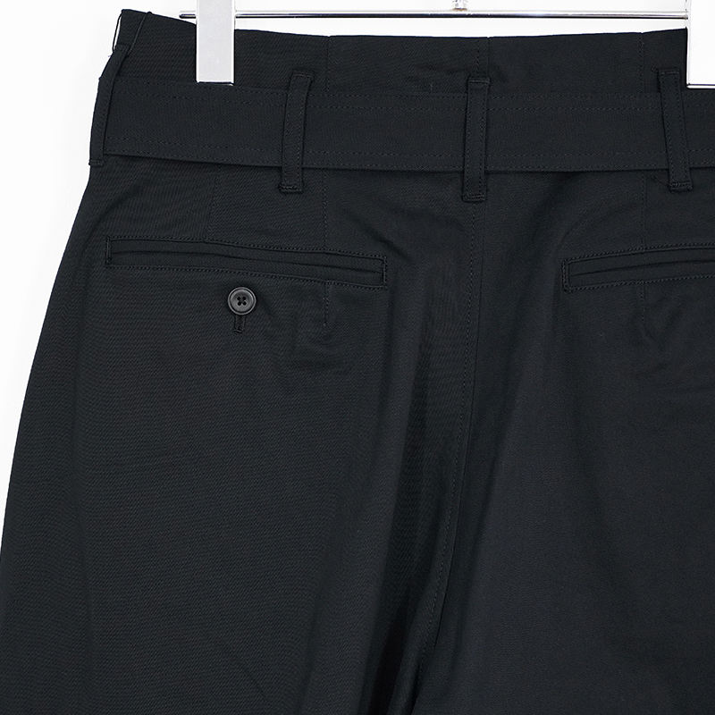 ESSAY [ HAKAMA SLACKS (P-3) ] BLACK | ロイド・エフダブリュー
