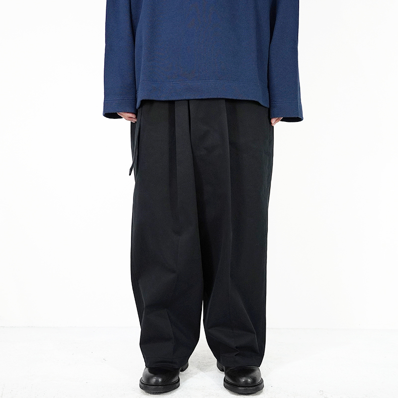 ESSAY [ HAKAMA SLACKS (P-3) ] BLACK | ロイド・エフダブリュー