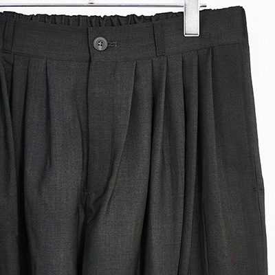 YANTOR [ Uneven Dyed Wool 6tuck Pants ] BLACK