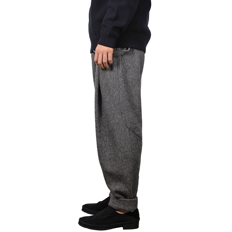 70s flare pants outfit picture