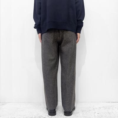 URU [ WOOL LIGHT TWEED 1 TUCK PANTS ] BROWN
