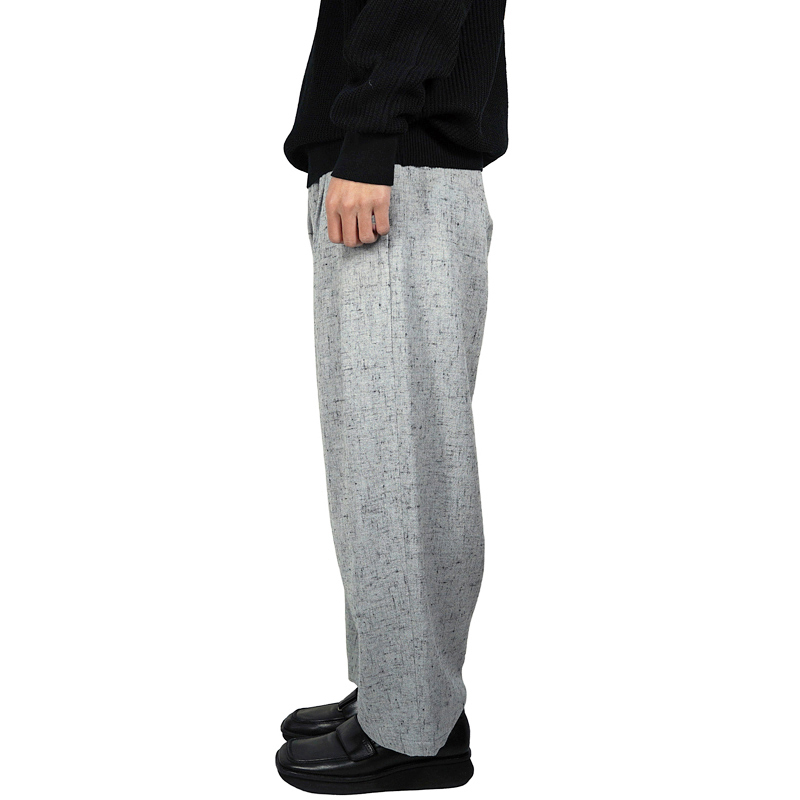 YANTOR [ Stone Nep 2tuck Wide Pants ] WHITE | ロイド・エフ 